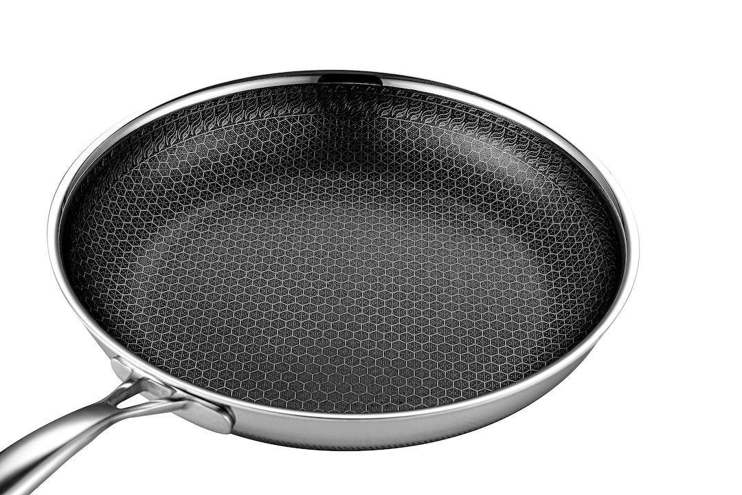 Speciel non-stick teknologi som tåler både ovn, opvaskemaskine og metalredskaber