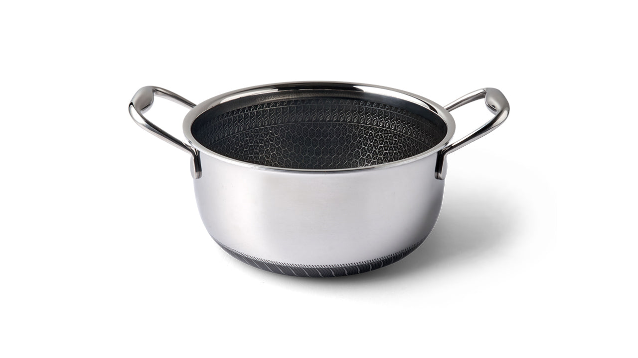 Non stick teknologi på inderside og special coating på bagsiden som gør gryden utrolig nem at rengøre