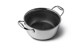 Non stick belægning ses indvendig I vores gryde. Alle gryder i dette grydesæt har denne teknologi